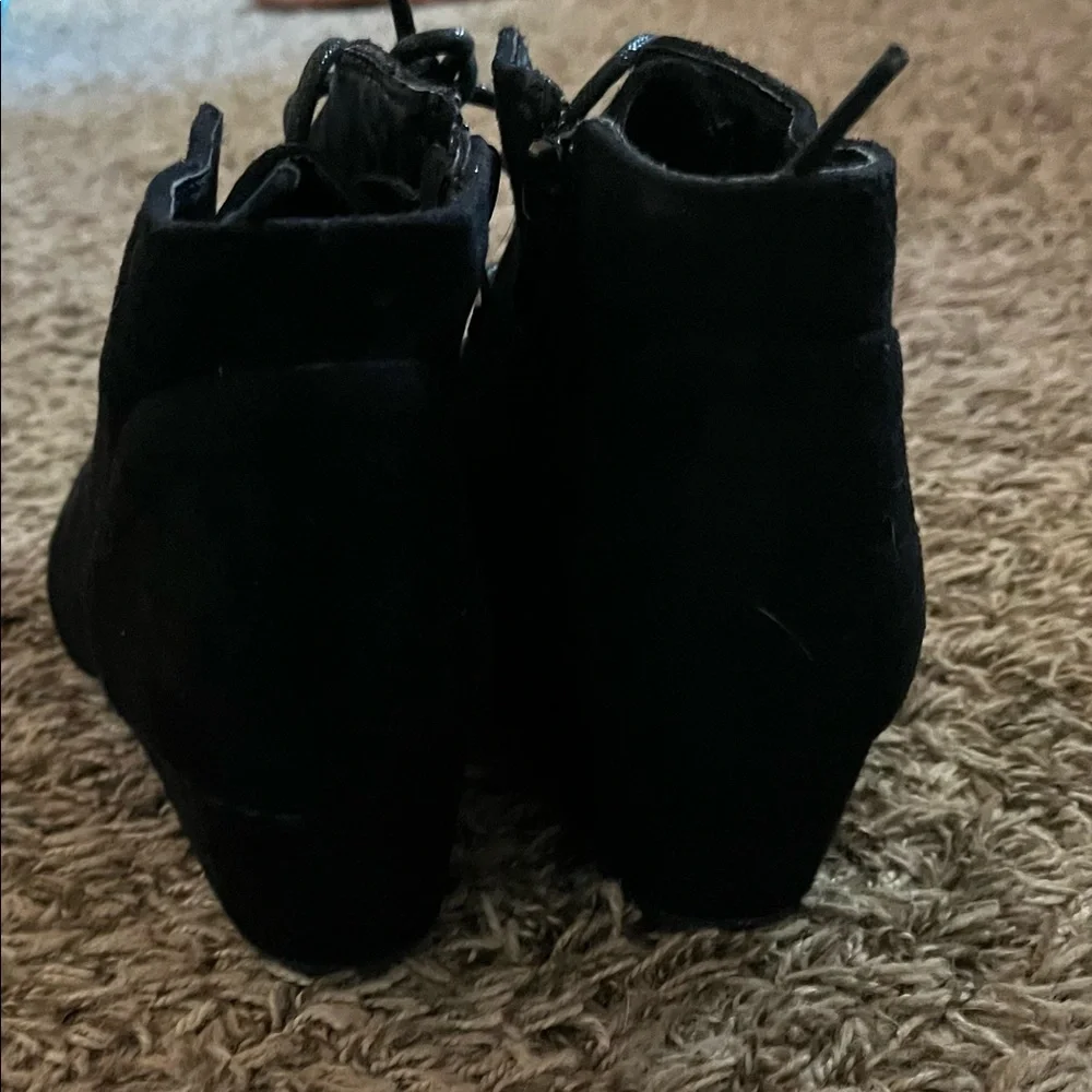 Youth girl’s Dream Pairs boots (black/quarter zip), Size 3: $10 - Picture 11 of 12